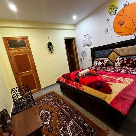 Karma Guest House And Cafe Kalgha Esterno foto