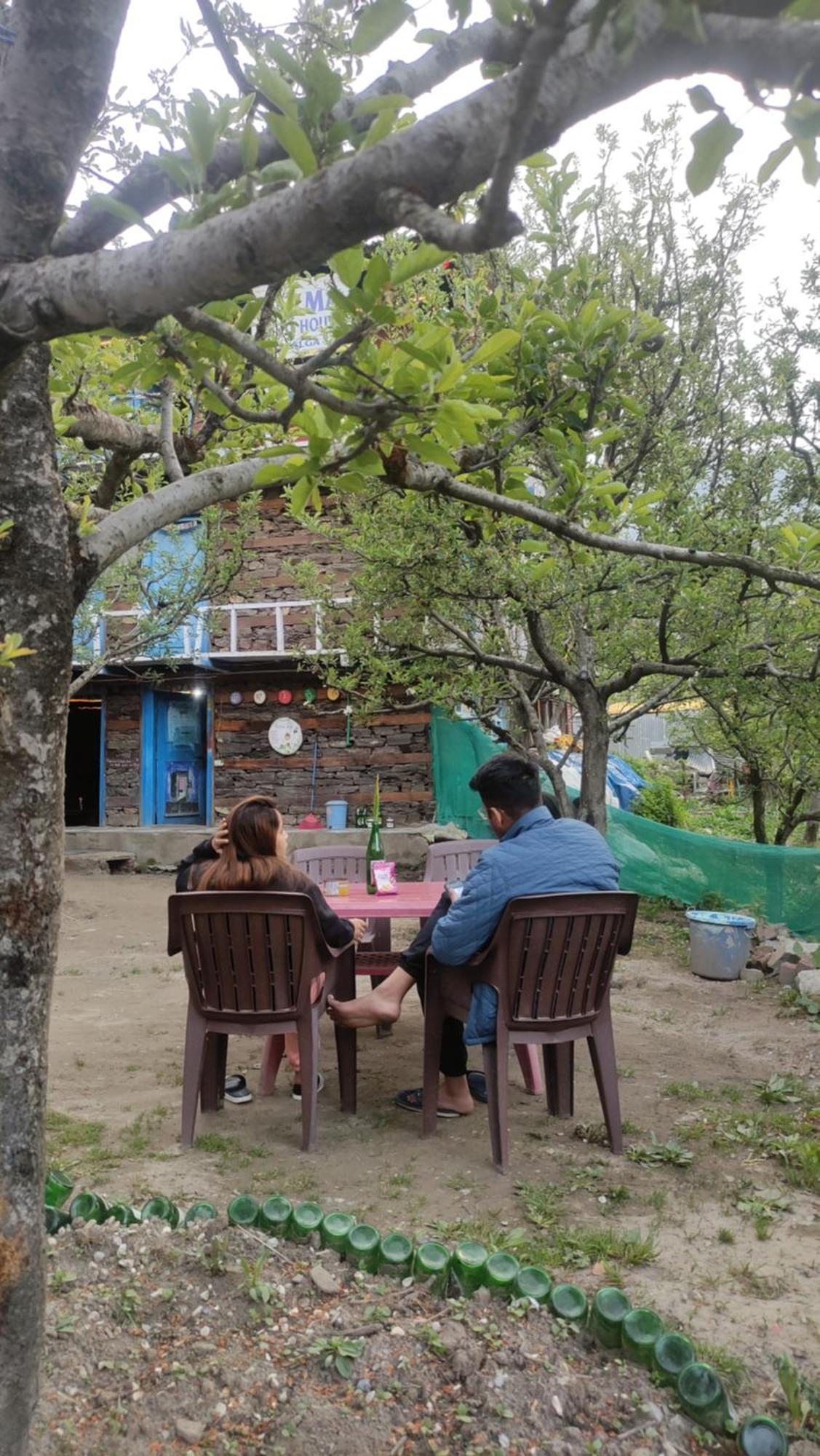 Karma Guest House And Cafe Kalgha Esterno foto