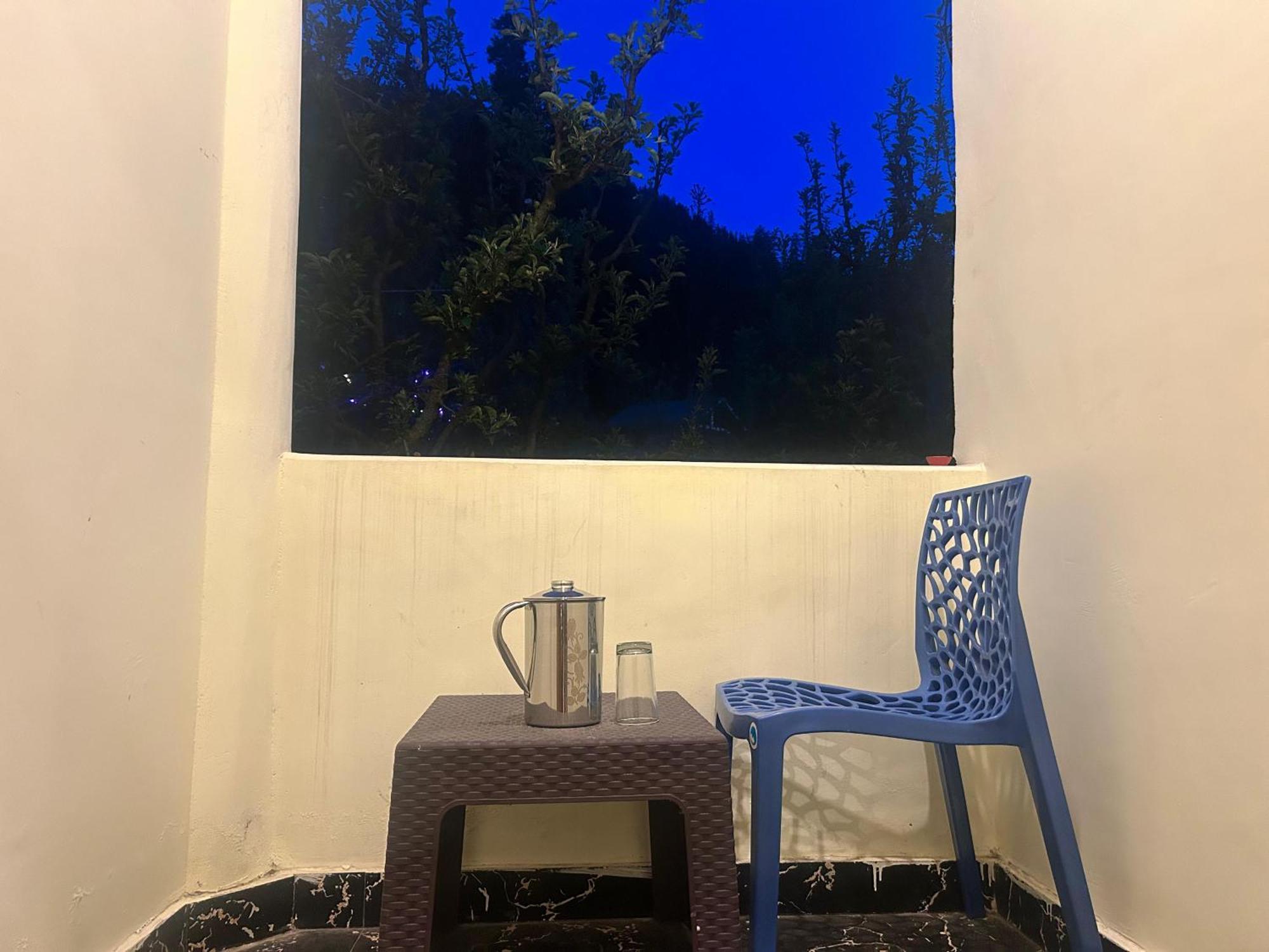 Karma Guest House And Cafe Kalgha Camera foto
