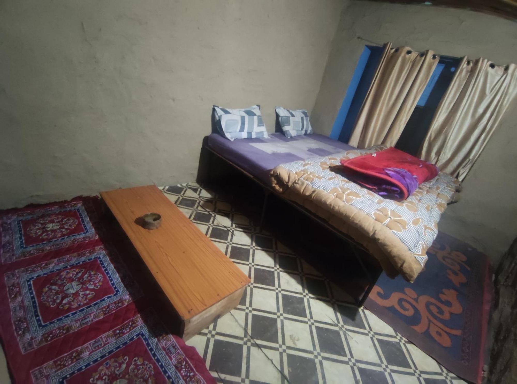 Karma Guest House And Cafe Kalgha Camera foto